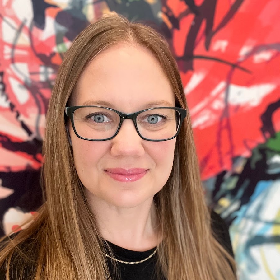 Nicole Bett, Coldwell Banker OnTrack Realty agent